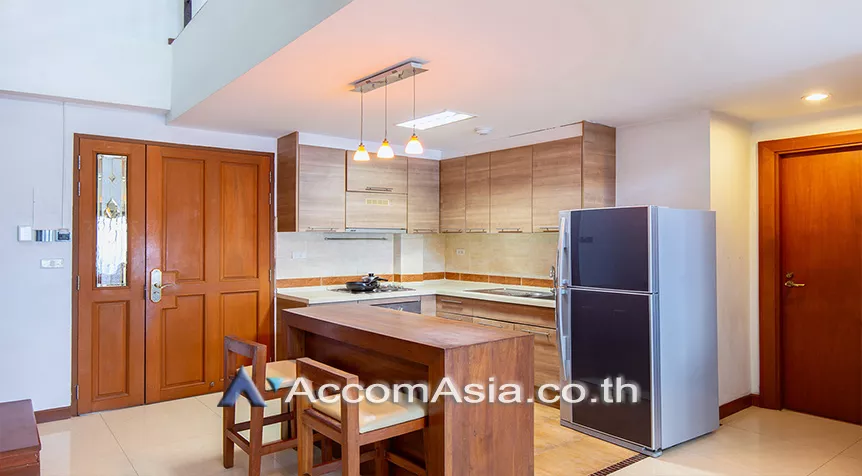  3 Bedrooms  Apartment For Rent in Bangna, Bangkok  near BTS Bang Na (AA27696)