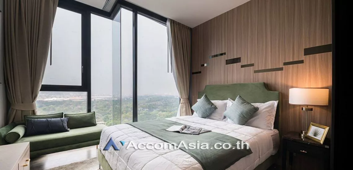  1 Bedroom  Condominium For Rent & Sale in Phaholyothin, Bangkok  near BTS Mo-Chit - MRT Chatuchak Park (AA27725)