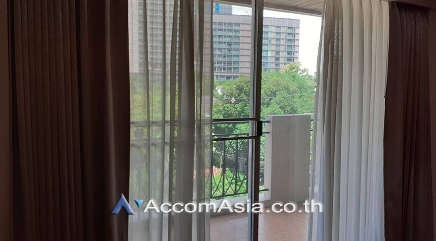 unitPet friendly |  3 Bedrooms  Apartment For Rent in Sukhumvit, Bangkok  near BTS Thong Lo (AA27732)