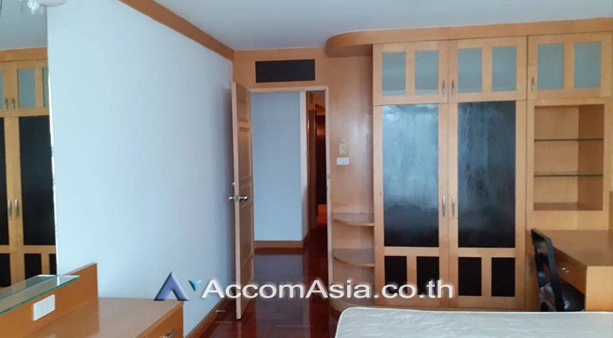 unitPet friendly |  3 Bedrooms  Apartment For Rent in Sukhumvit, Bangkok  near BTS Thong Lo (AA27732)