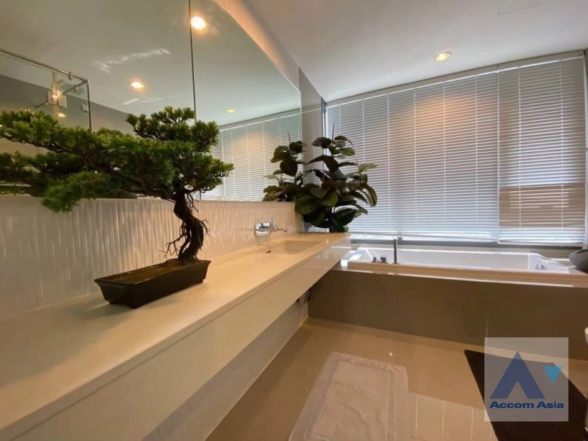 12  2 br Condominium for rent and sale in Sukhumvit ,Bangkok BTS Ekkamai at Rhythm Sukhumvit 42 AA27742