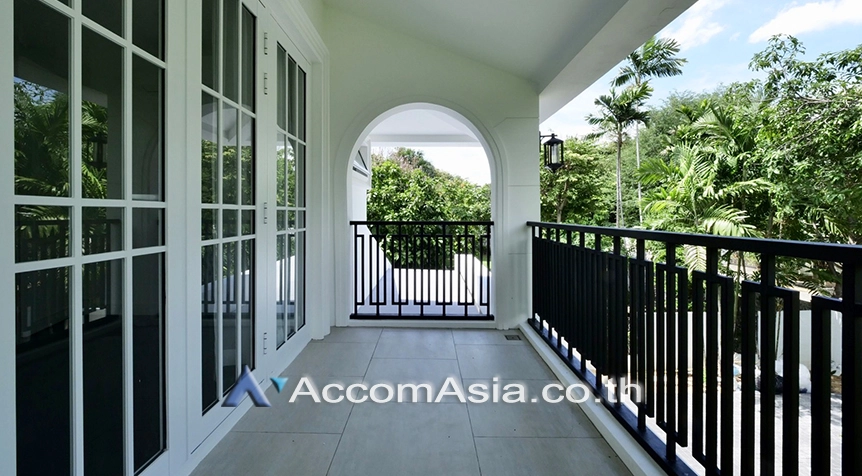 11  4 br House For Rent in Pattanakarn ,Bangkok BTS On Nut at Panya Pattanakarn Village AA27755