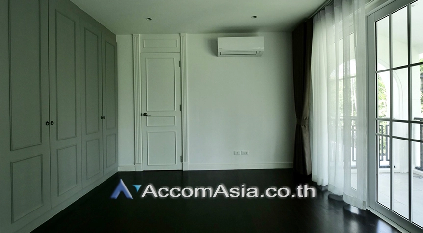8  4 br House For Rent in Pattanakarn ,Bangkok BTS On Nut at Panya Pattanakarn Village AA27755