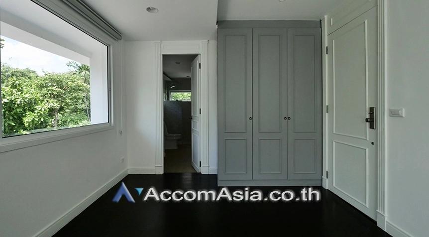 9  4 br House For Rent in Pattanakarn ,Bangkok BTS On Nut at Panya Pattanakarn Village AA27755