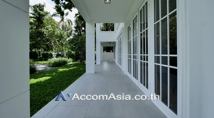 10  4 br House For Rent in Pattanakarn ,Bangkok BTS On Nut at Panya Pattanakarn Village AA27755