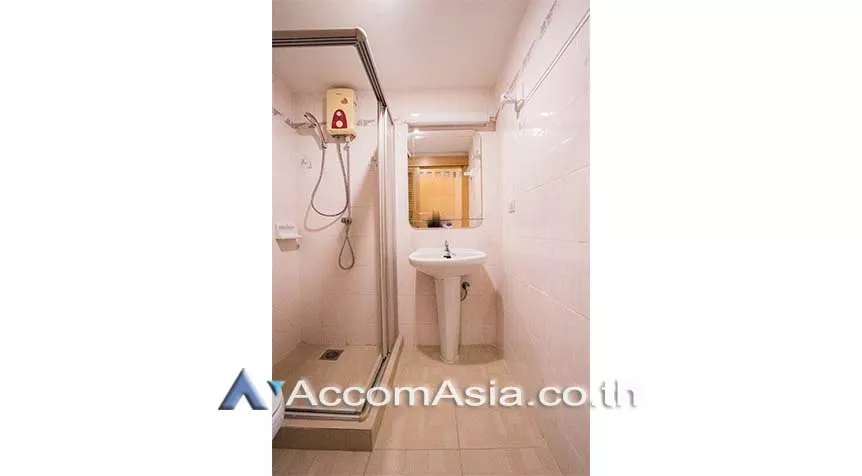 10  3 br Condominium For Rent in Sukhumvit ,Bangkok BTS Phrom Phong at Royal Castle AA27759
