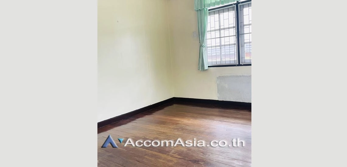 5  4 br House for rent and sale in Sukhumvit ,Bangkok BTS Phra khanong AA27771