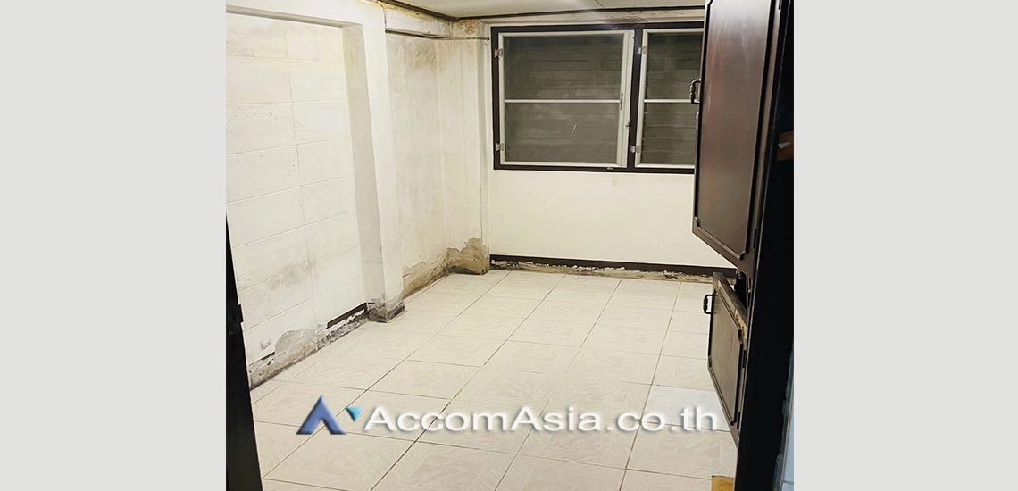 10  4 br House for rent and sale in Sukhumvit ,Bangkok BTS Phra khanong AA27771