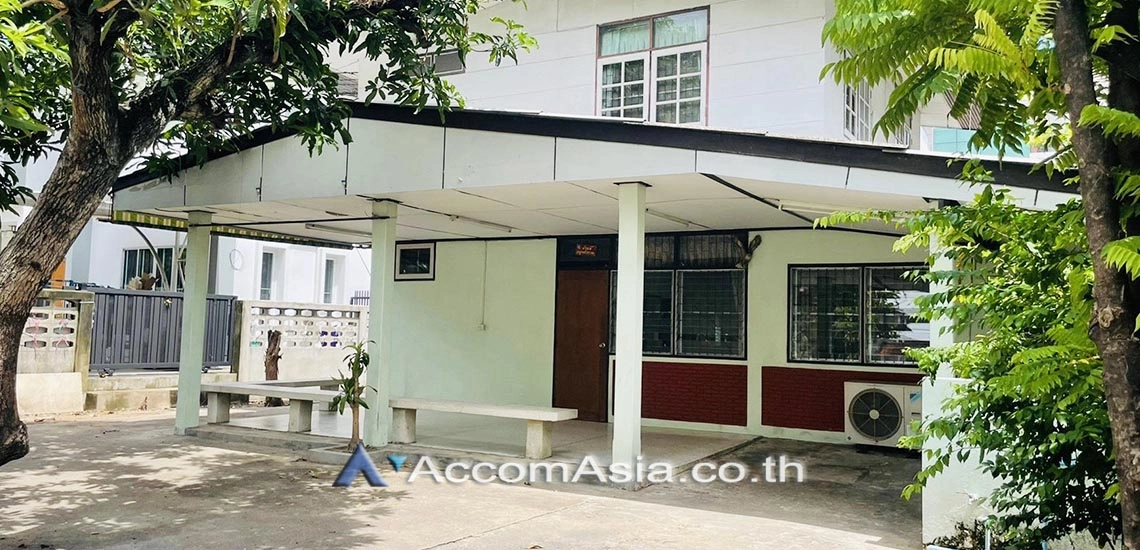  2  4 br House for rent and sale in Sukhumvit ,Bangkok BTS Phra khanong AA27771