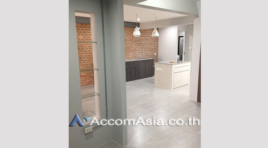 5  3 br Townhouse for rent and sale in Sukhumvit ,Bangkok BTS Ekkamai AA27774