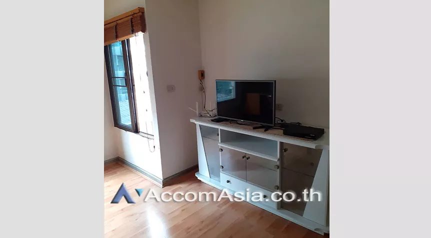 unit 1 Bedroom  Condominium For Rent in Sukhumvit, Bangkok  near BTS Nana (AA27780)