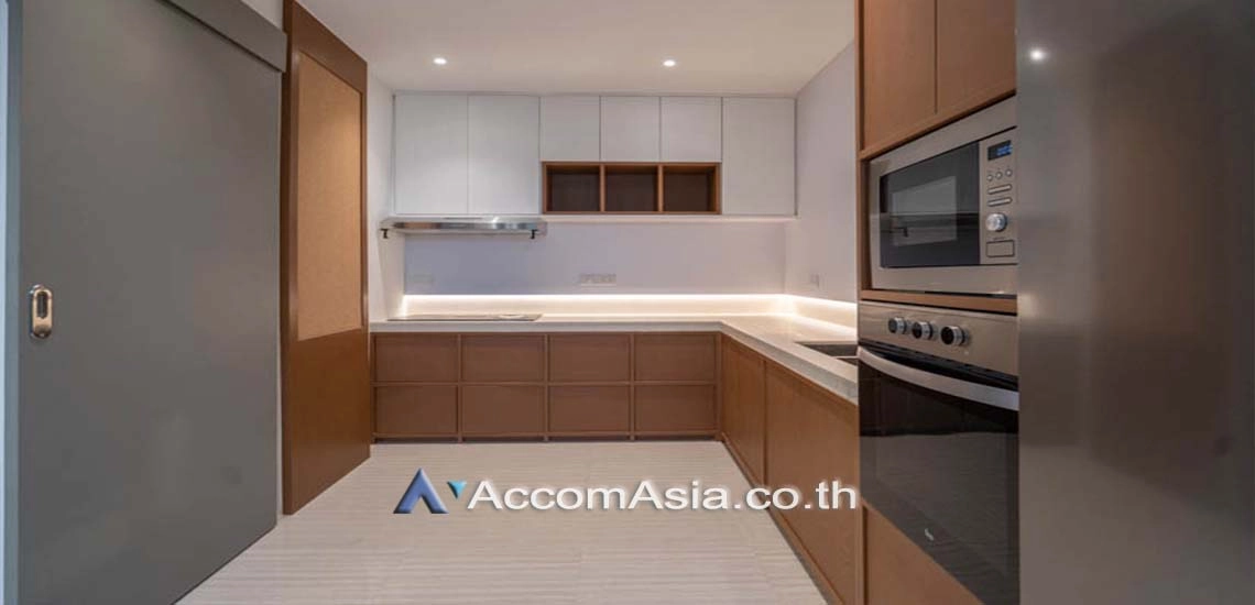 5  3 br House for rent and sale in Sukhumvit ,Bangkok BTS Ekkamai AA27802