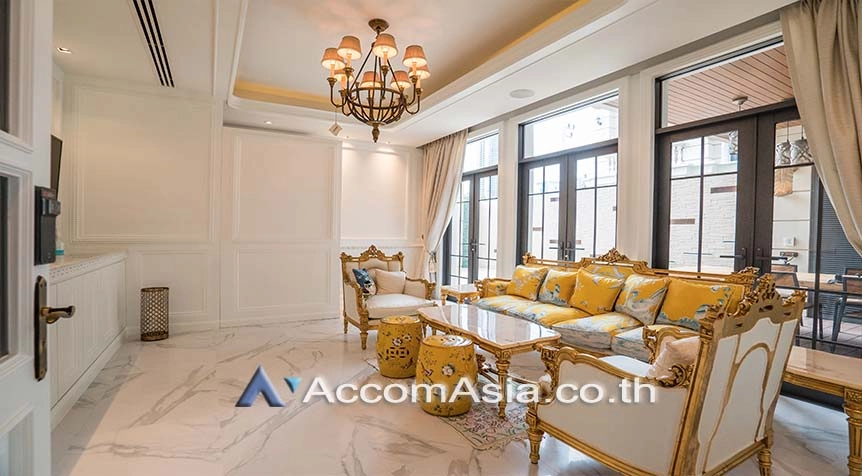 9  4 br Townhouse for rent and sale in Sukhumvit ,Bangkok BTS Ekkamai at The Boulevard Ekkamai 22 AA27808