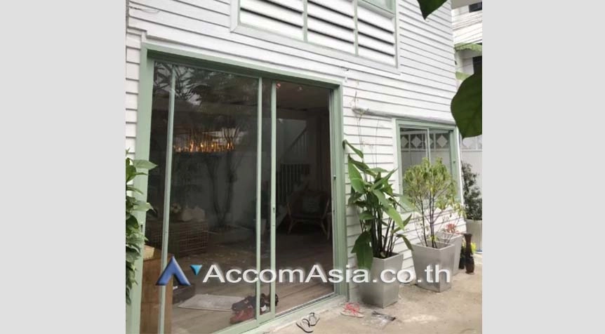  1  7 br House for rent and sale in Sukhumvit ,Bangkok BTS Ekkamai AA27810