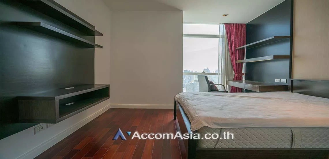 7  4 br Condominium For Rent in Ploenchit ,Bangkok BTS Ploenchit at Athenee Residence AA27811