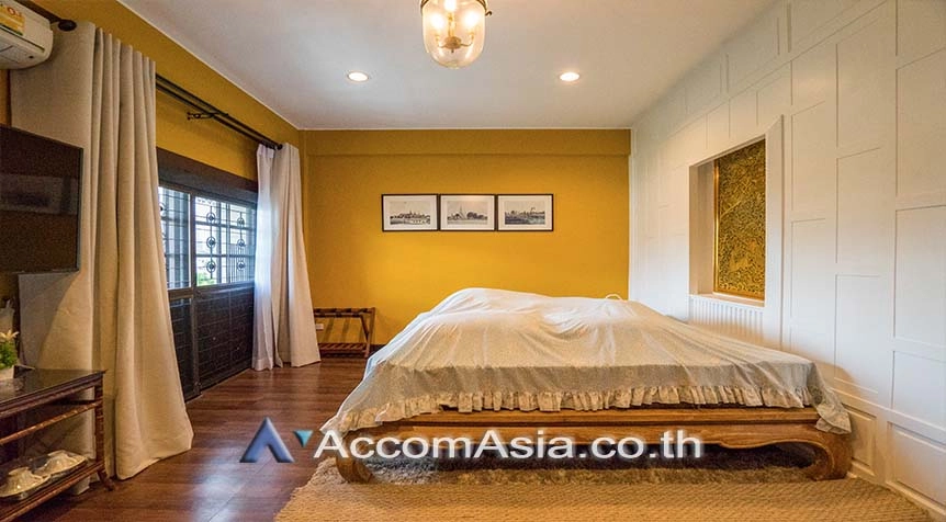19  4 br Townhouse For Rent in sukhumvit ,Bangkok BTS Thong Lo AA27813