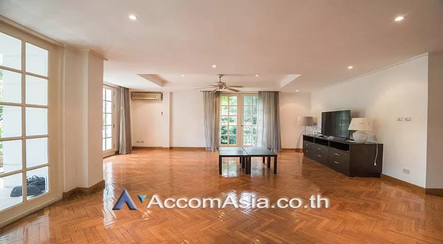 2  2 br Apartment For Rent in Sathorn ,Bangkok MRT Khlong Toei at Classic and Elegant Atmosphere AA27828