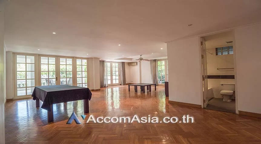 Pet friendly |  2 Bedrooms  Apartment For Rent in Sathorn, Bangkok  near MRT Khlong Toei (AA27828)