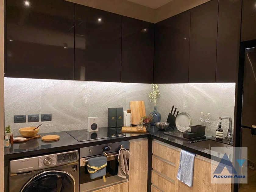 unitCorner Unit |  2 Bedrooms  Condominium For Rent & Sale in Sukhumvit, Bangkok  near MRT Phetchaburi (AA27830)