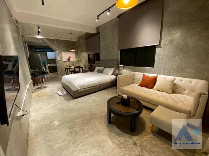 16  3 br Townhouse For Rent in Sathorn ,Bangkok BTS Chong Nonsi AA27831