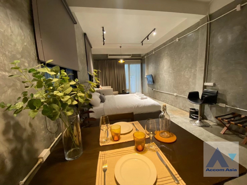 15  3 br Townhouse For Rent in Sathorn ,Bangkok BTS Chong Nonsi AA27831