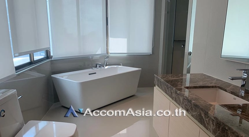 12  4 br Apartment For Rent in Sukhumvit ,Bangkok BTS Phrom Phong at Cosy and perfect for family AA27853