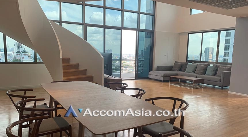 20  4 br Apartment For Rent in Sukhumvit ,Bangkok BTS Phrom Phong at Cosy and perfect for family AA27853