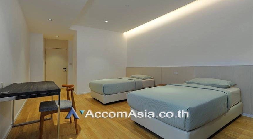 8  4 br Apartment For Rent in Sukhumvit ,Bangkok BTS Phrom Phong at Cosy and perfect for family AA27853