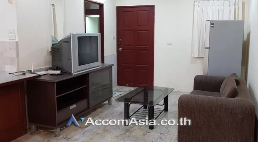 unit 1 Bedroom  Condominium For Sale in Sukhumvit, Bangkok  near BTS Nana (AA27859)