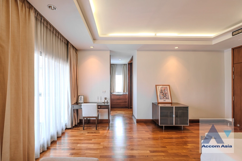 7  3 br Apartment For Rent in Ploenchit ,Bangkok BTS Ploenchit at Elegance and Traditional Luxury AA27866