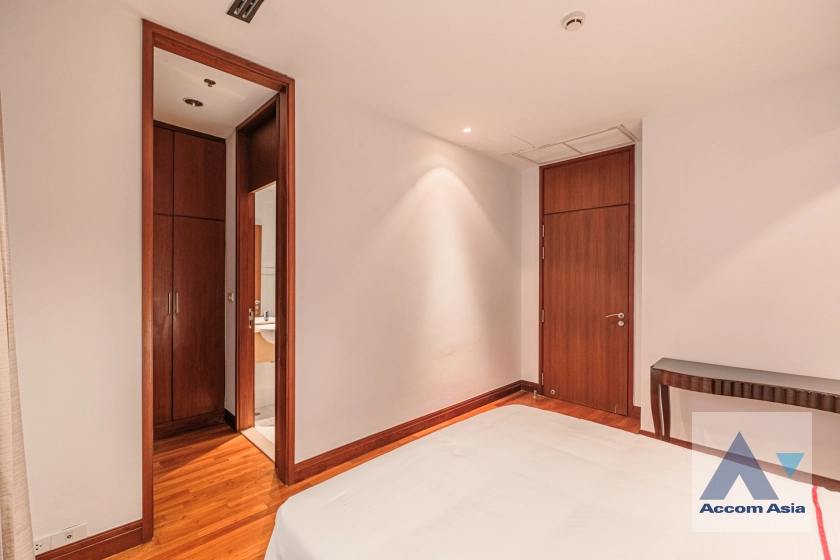10  3 br Apartment For Rent in Ploenchit ,Bangkok BTS Ploenchit at Elegance and Traditional Luxury AA27866