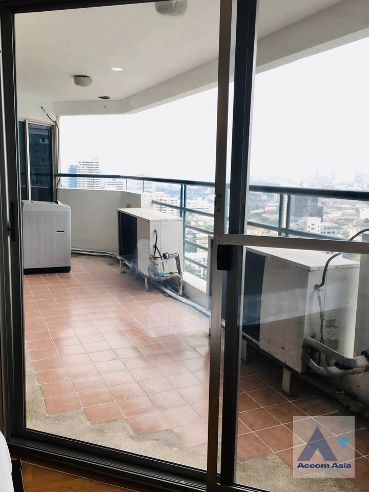 unitFully Furnished |  3 Bedrooms  Condominium For Rent & Sale in Sukhumvit, Bangkok  near BTS Phrom Phong (AA27892)