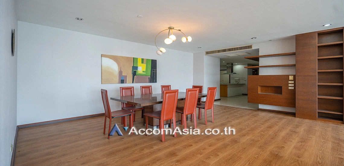  3 Bedrooms  Condominium For Rent in Sathorn, Bangkok  near BTS Chong Nonsi (AA27893)
