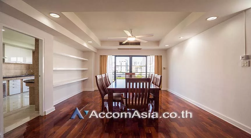 Pet friendly |  3 Bedrooms  Apartment For Rent in Sukhumvit, Bangkok  near BTS Asok - MRT Sukhumvit (AA27900)