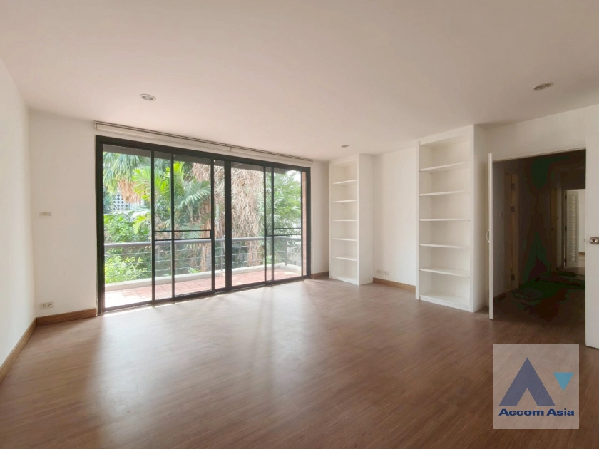 unitModern detached house with patio and garden in Sukhumvit (AA27905)