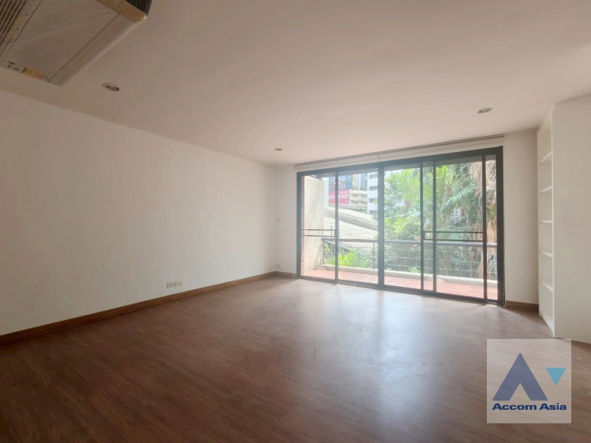6  4 br House For Rent in Sukhumvit ,Bangkok BTS Thong Lo AA27905