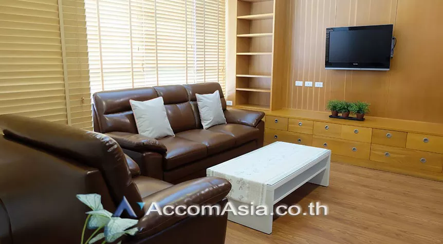 unit 2 Bedrooms  Condominium For Rent in Sukhumvit, Bangkok  near BTS Ekkamai (AA27907)