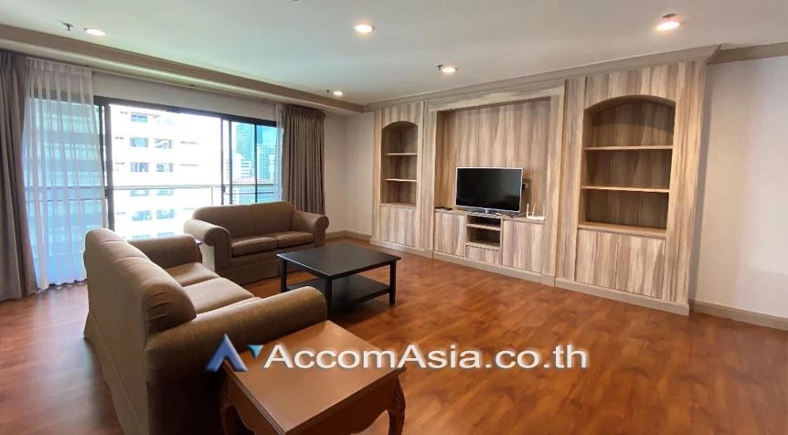 Pet friendly |  3 Bedrooms  Apartment For Rent in Sukhumvit, Bangkok  near BTS Asok - MRT Sukhumvit (AA27909)