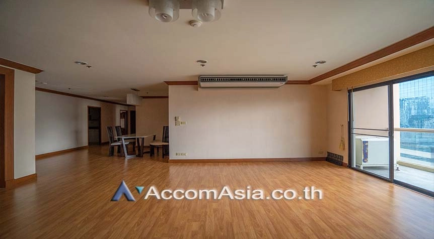 Pet friendly |  Perfect Apartment for Big Family, Prime Location Near Main Street Apartment  3 Bedroom for Rent MRT Sukhumvit in Sukhumvit Bangkok