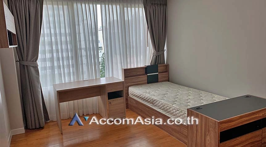 unit 3 Bedrooms  Condominium For Rent & Sale in Ploenchit, Bangkok  near BTS Ploenchit (AA27914)