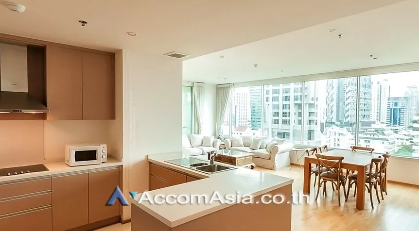  2 Bedrooms  Condominium For Rent in Sathorn, Bangkok  near BTS Chong Nonsi - BRT Sathorn (AA27926)