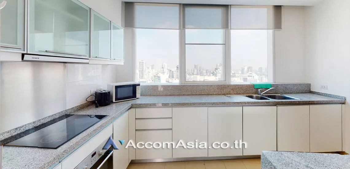 4  3 br Condominium For Sale in Sukhumvit ,Bangkok BTS Asok - MRT Sukhumvit at Millennium Residence AA27931