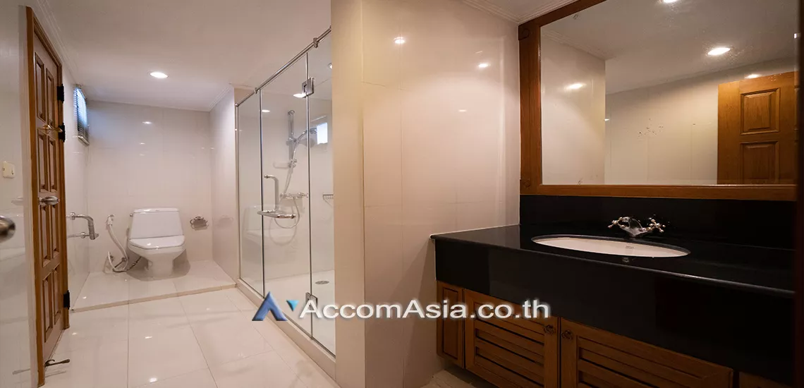 5  4 br Apartment For Rent in Sukhumvit ,Bangkok BTS Phrom Phong at High quality of living AA27947