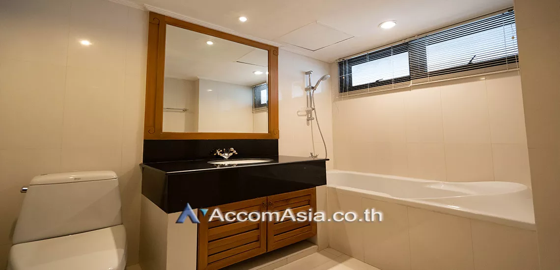 6  4 br Apartment For Rent in Sukhumvit ,Bangkok BTS Phrom Phong at High quality of living AA27947