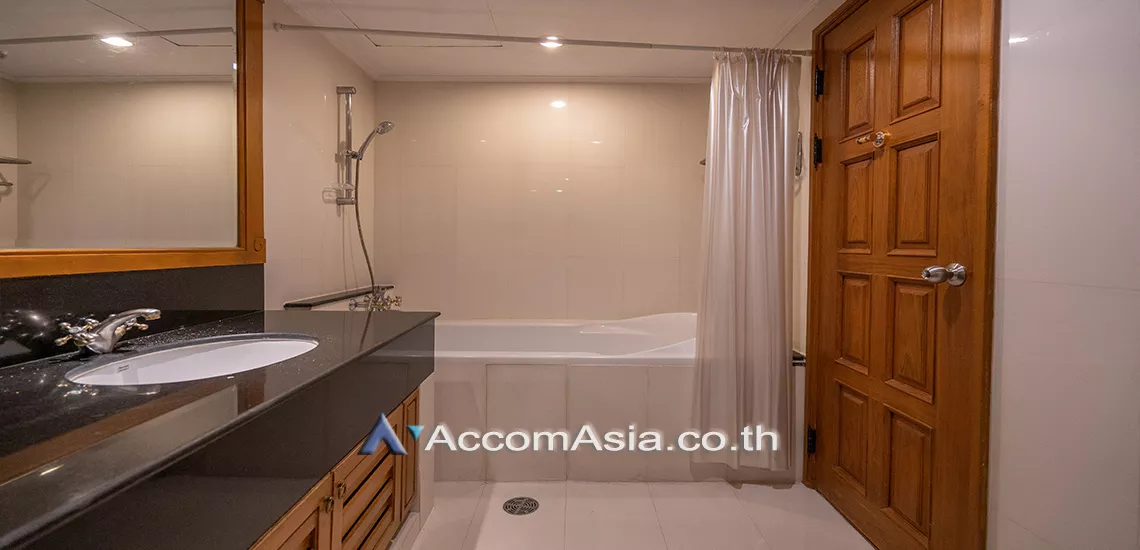 7  4 br Apartment For Rent in Sukhumvit ,Bangkok BTS Phrom Phong at High quality of living AA27947
