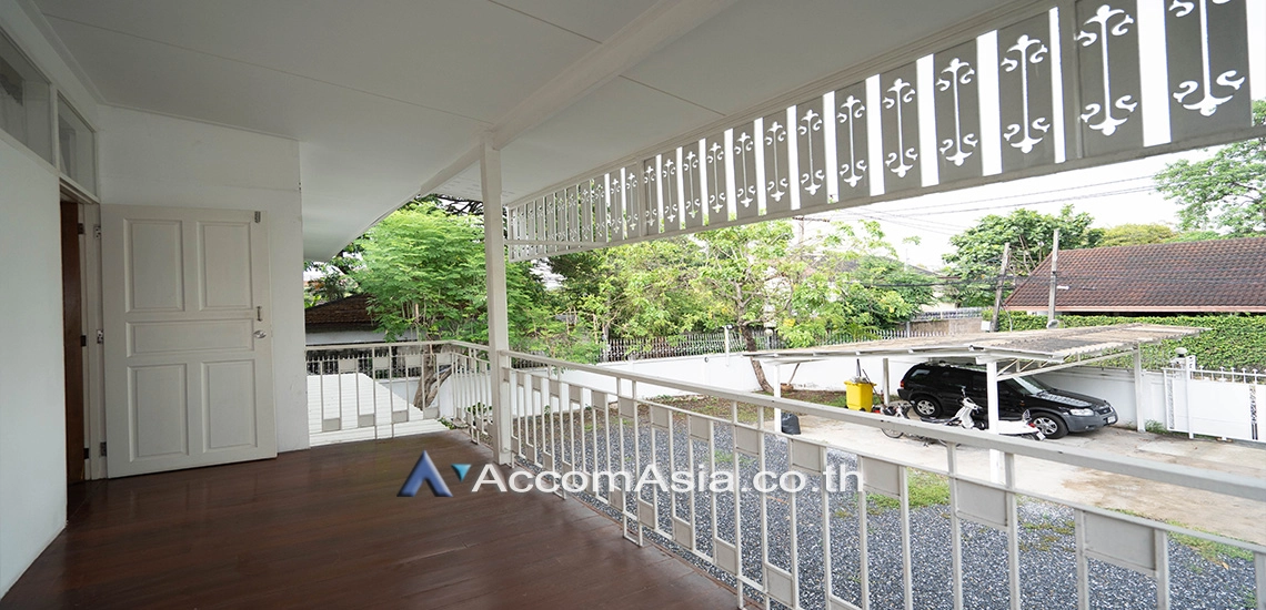 12  3 br House For Rent in Sukhumvit ,Bangkok BTS Phra khanong AA27949