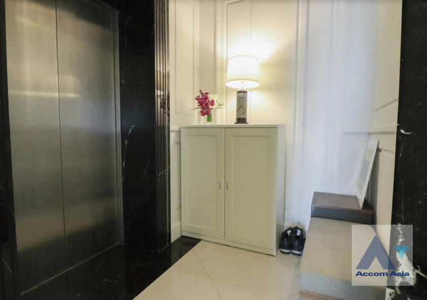 9  2 br Condominium For Sale in Sukhumvit ,Bangkok BTS Phrom Phong at Royce Private Residences AA27952