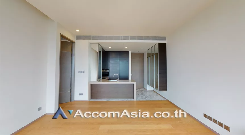 unit 1 Bedroom  Condominium For Sale in Silom, Bangkok  near BTS Sala Daeng (AA27962)
