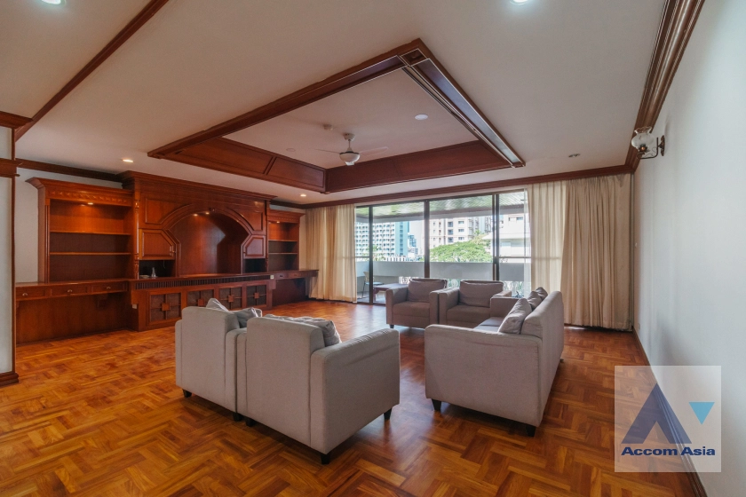  1  3 br Apartment For Rent in Sukhumvit ,Bangkok BTS Asok - MRT Sukhumvit at Family-Friendly 360 SQ.M. Residence Near Terminal 21 AA27983