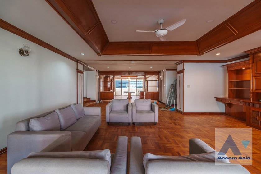 unitPet friendly |  3 Bedrooms  Apartment For Rent in Sukhumvit, Bangkok  near BTS Asok - MRT Sukhumvit (AA27983)